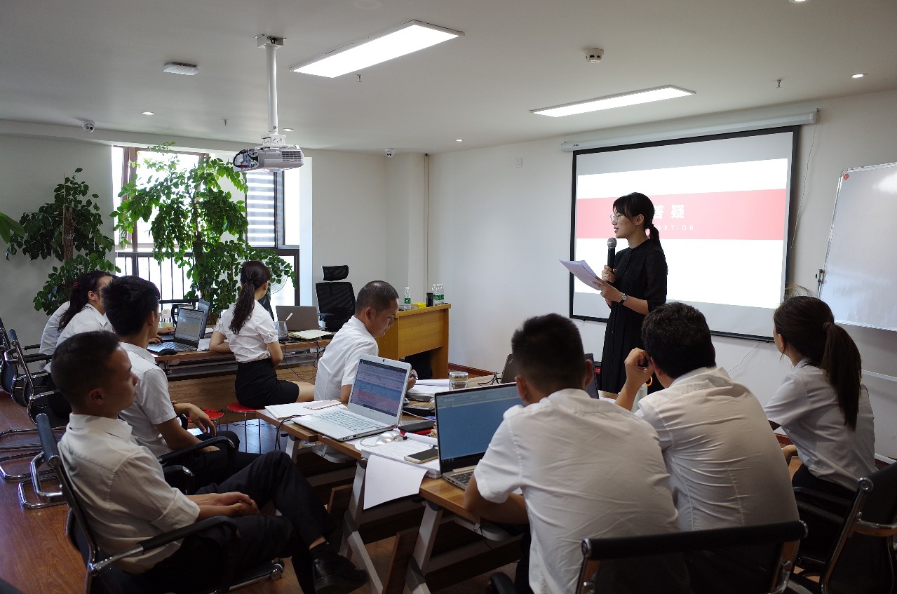 落地快訊｜宏成咨詢?nèi)珒?yōu)績效導(dǎo)師團隊，走進四川涼山公路建設(shè)！